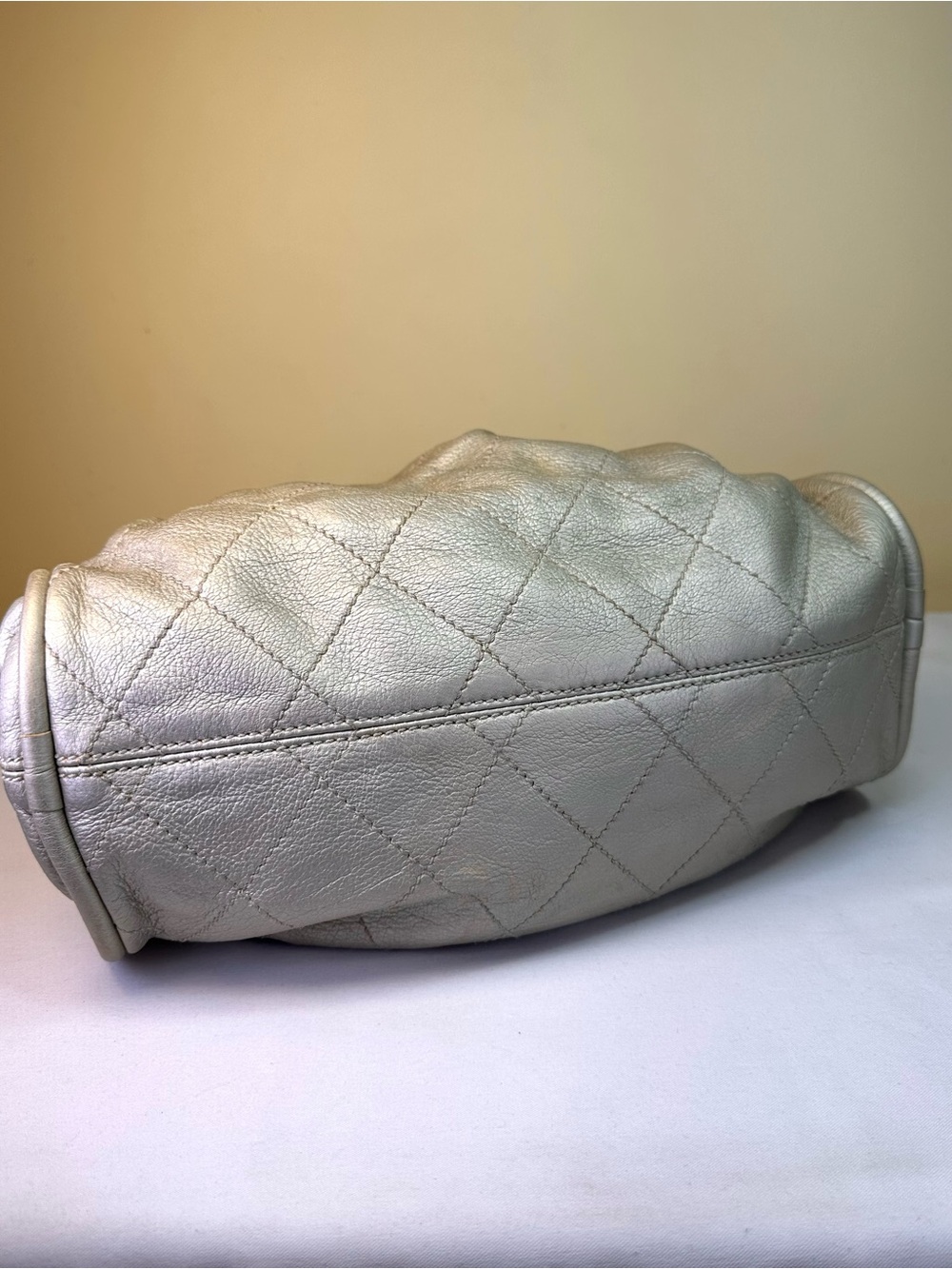 CHANEL Le Marais Quilted Metallic Champagne Leather #10 2005-6 France COA - Picture 12 of 15